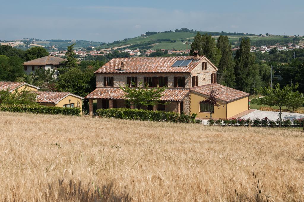 Agriturismo La Vecchia Fonte Castelbellino Exterior photo